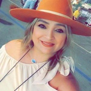 Meet your Posher, Posh